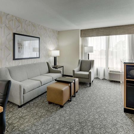Drury Inn & Suites Birmingham Lakeshore Drive מראה חיצוני תמונה