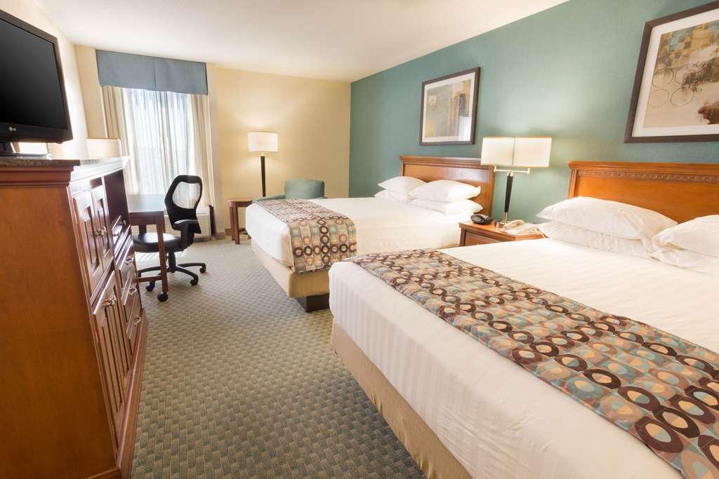 Drury Inn & Suites Birmingham Lakeshore Drive חדר תמונה
