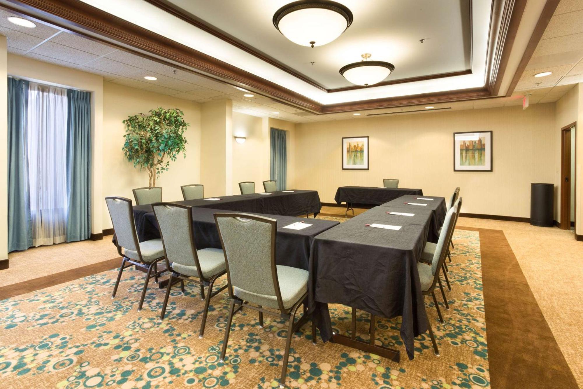 Drury Inn & Suites Birmingham Lakeshore Drive מראה חיצוני תמונה