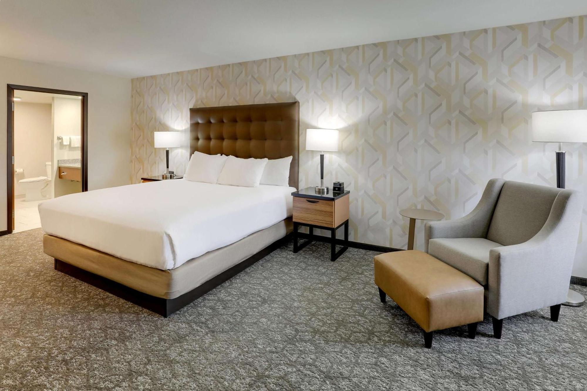 Drury Inn & Suites Birmingham Lakeshore Drive מראה חיצוני תמונה