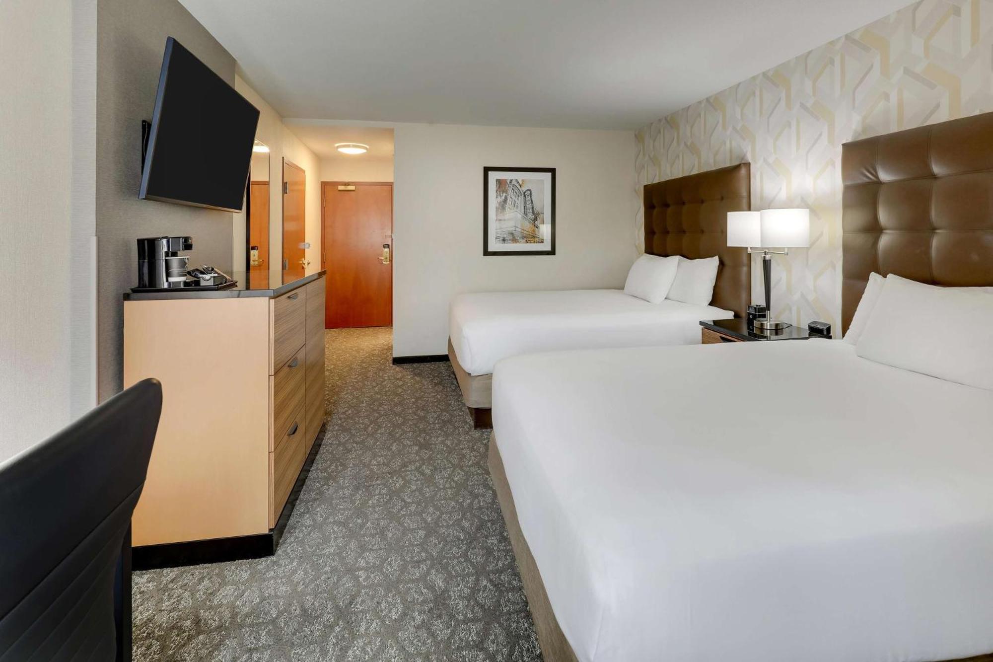 Drury Inn & Suites Birmingham Lakeshore Drive מראה חיצוני תמונה