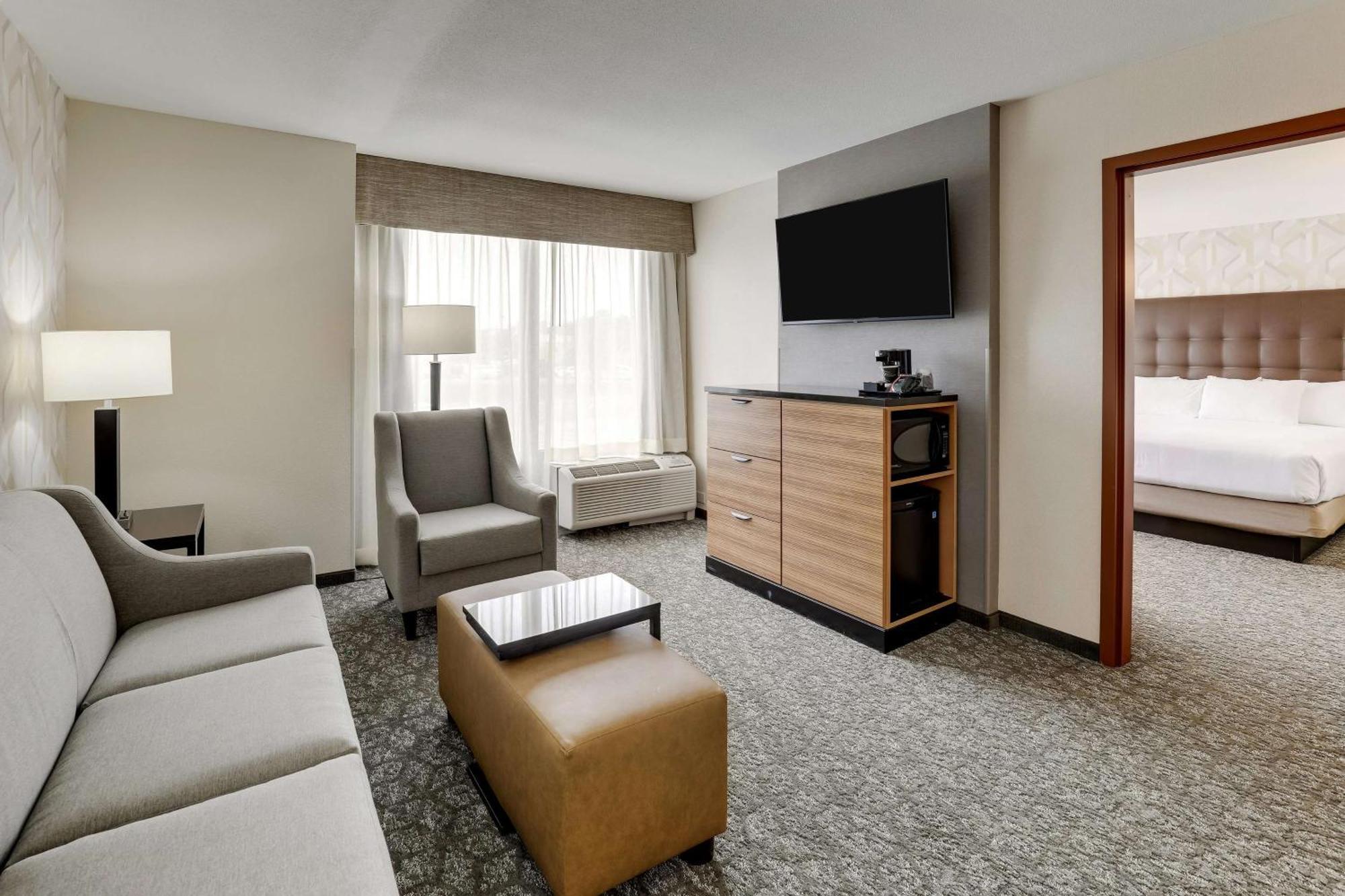 Drury Inn & Suites Birmingham Lakeshore Drive מראה חיצוני תמונה